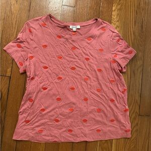 Splendid kissing lips cotton tee.